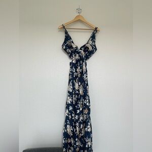 Abercrombie Pleated Floral Giselle Maxi Dress